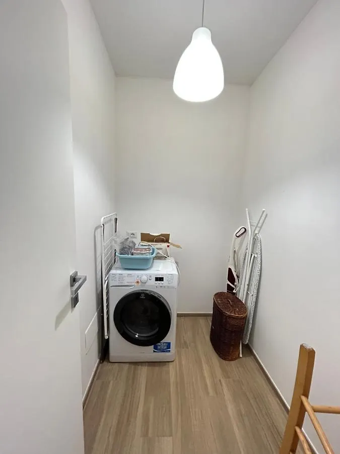 Central Modern Apartment Бари 0*,